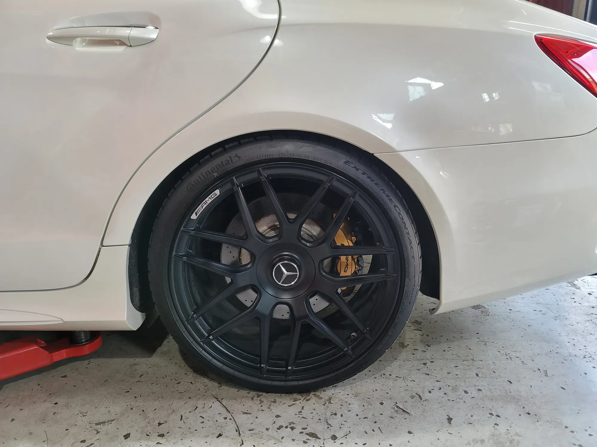 동탄 벤츠 CLS63 AMG 후륜 좌측 차고 확인