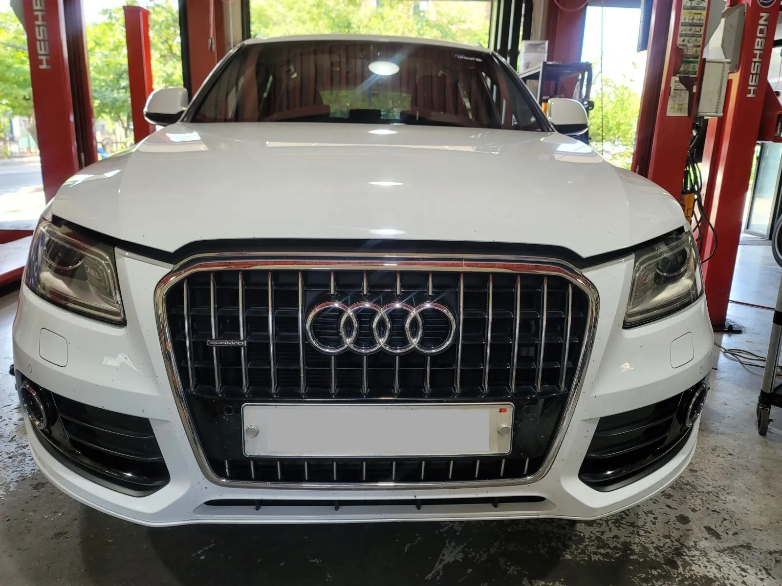 아우디 Q5 45 TDI quattro 전면