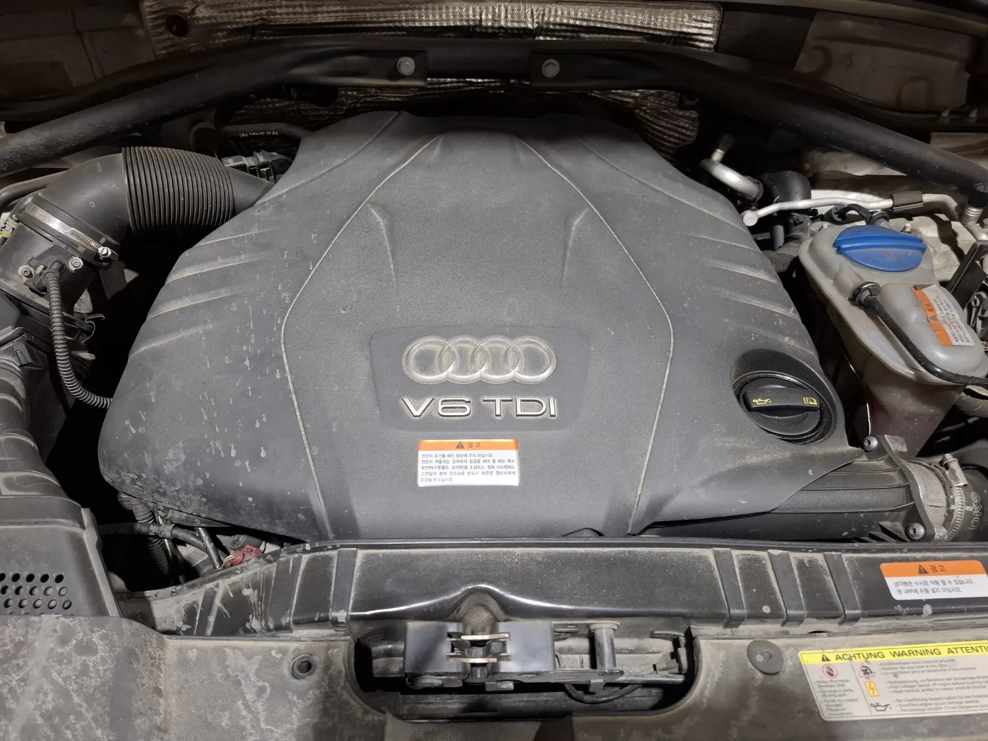 아우디 Q5 45TDI 측면