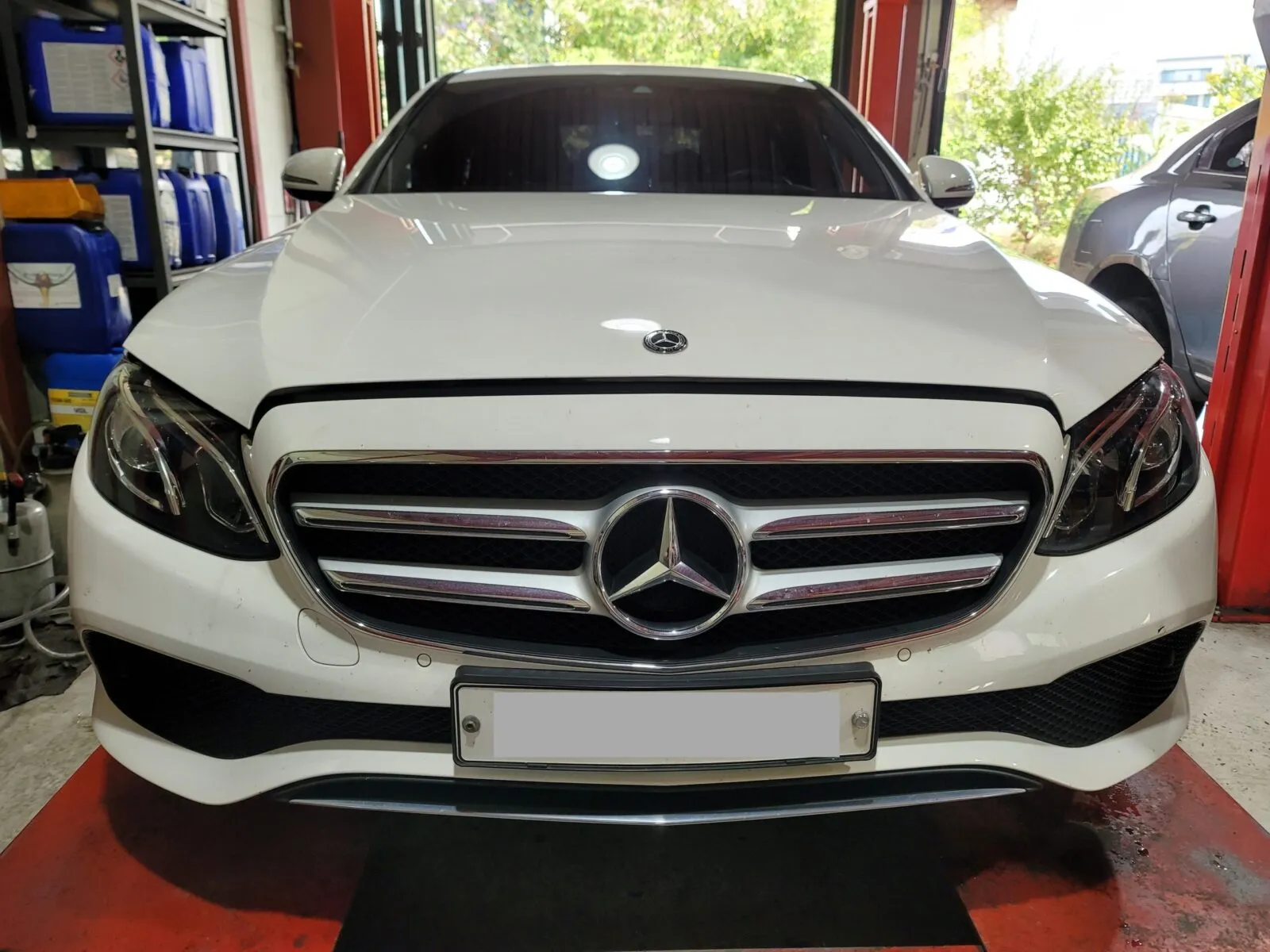 벤츠 E200 전면