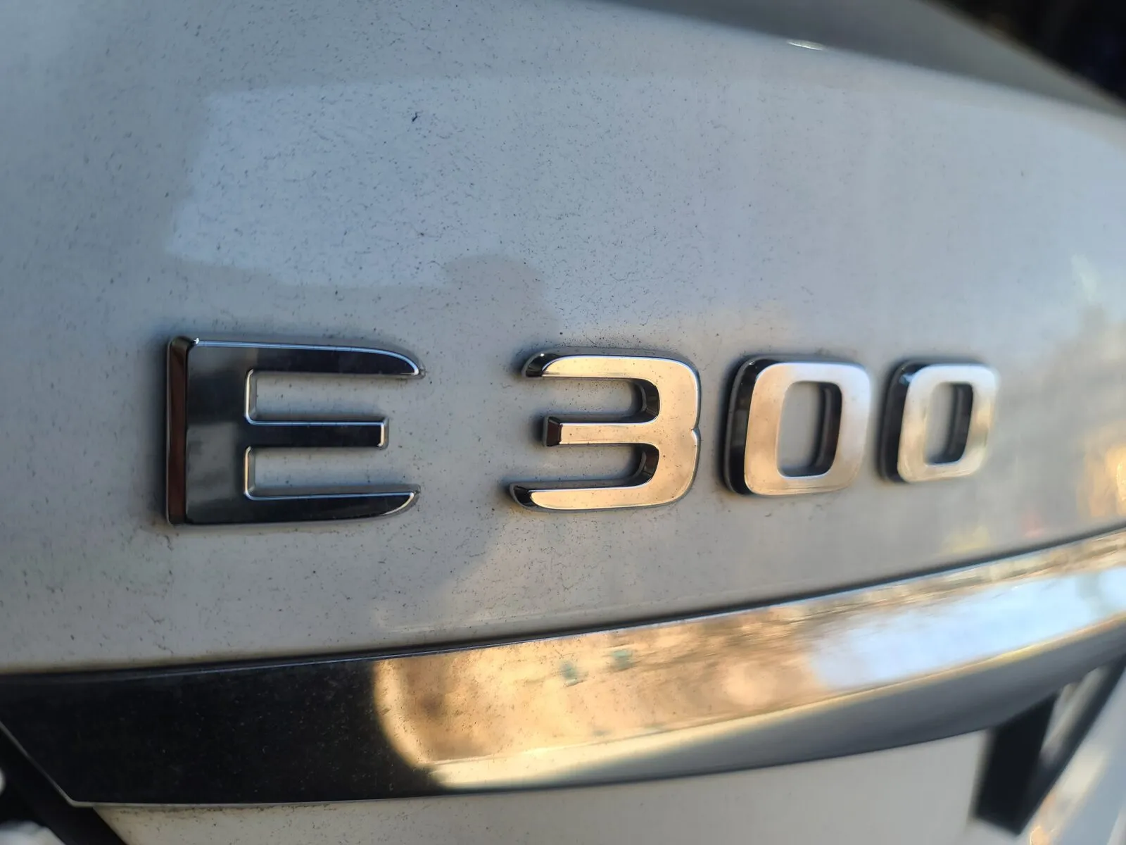 벤츠 E300 4Matic 측면