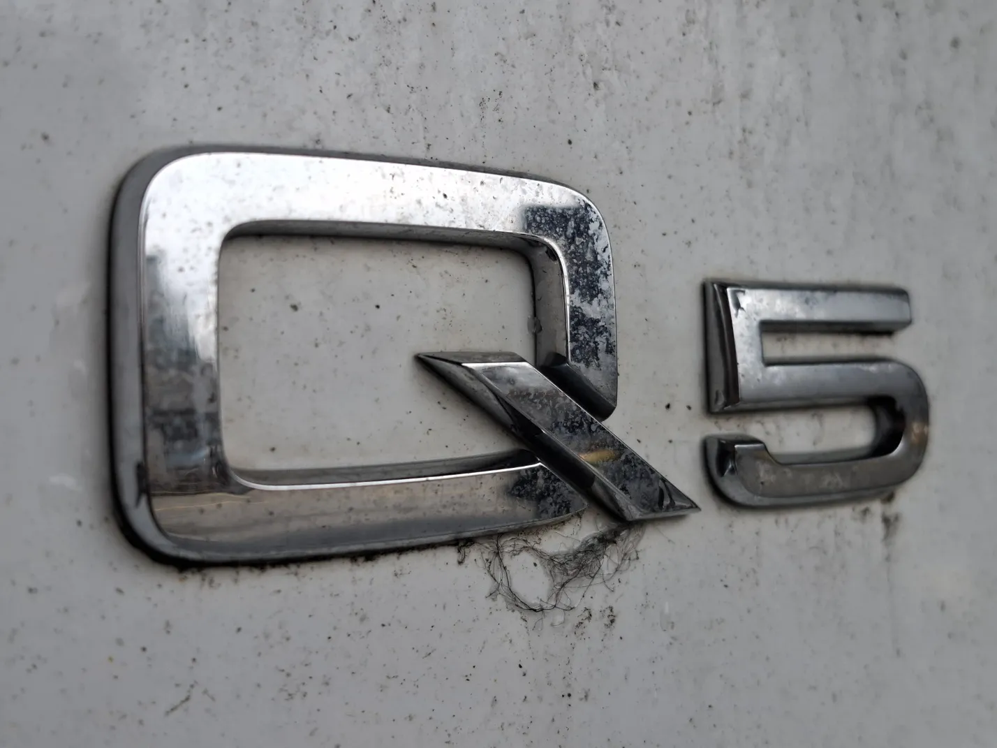아우디 Q5 35TDI 측면