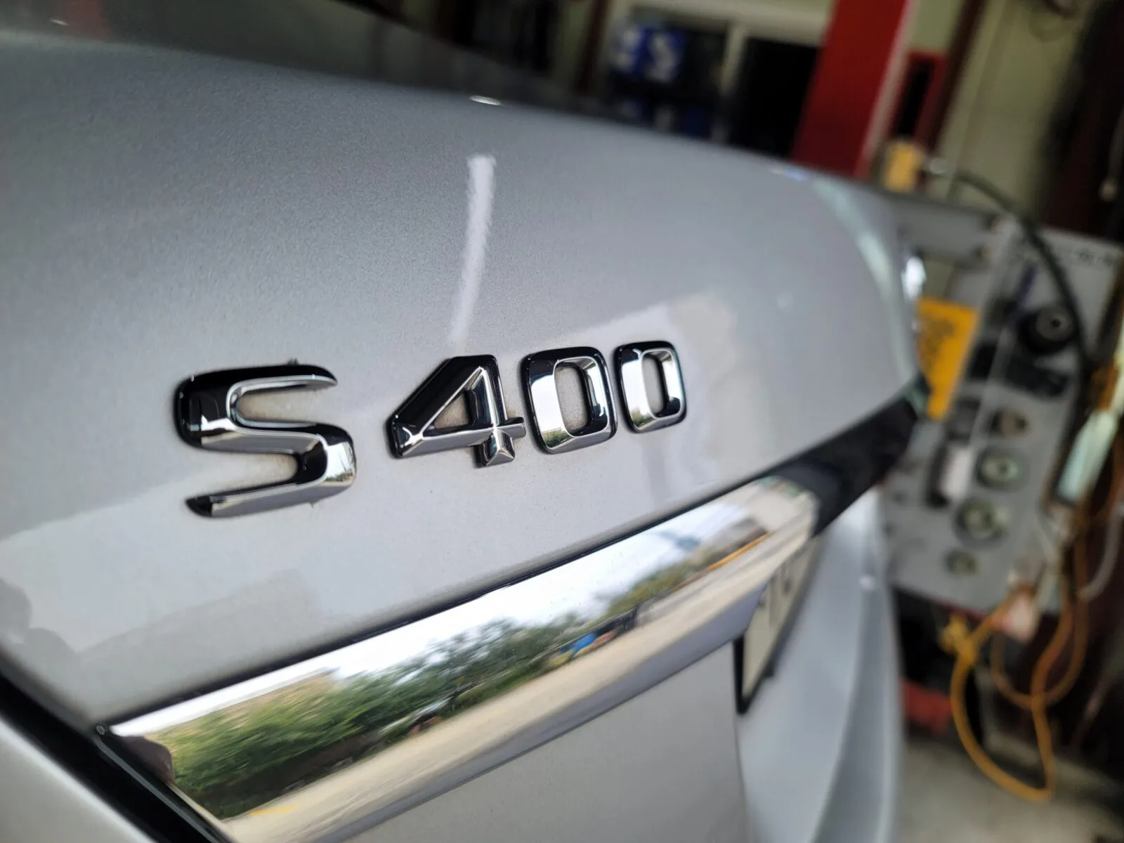 벤츠 S400 트렁크 리드 엠블럼