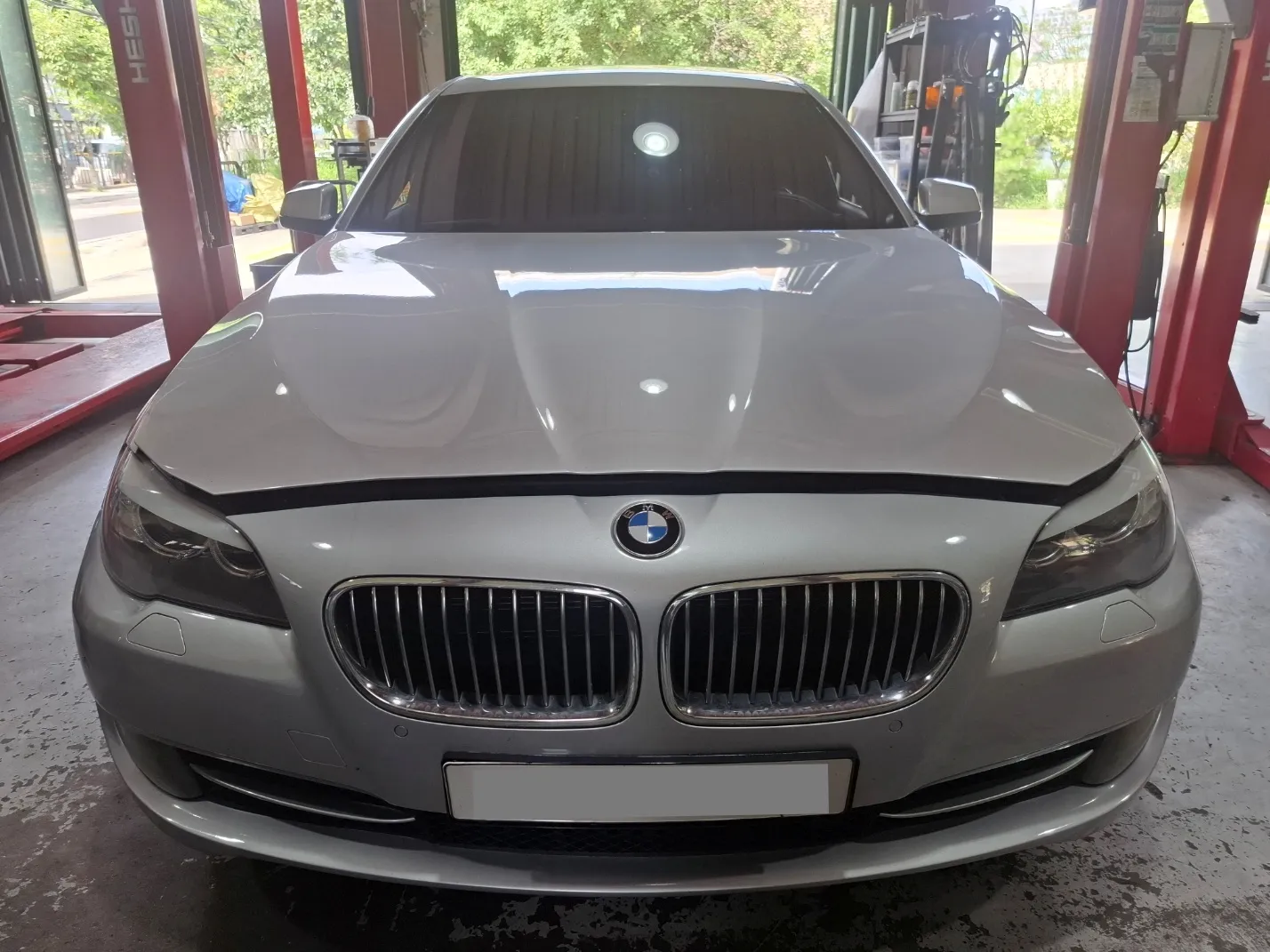 BMW 528i 전면