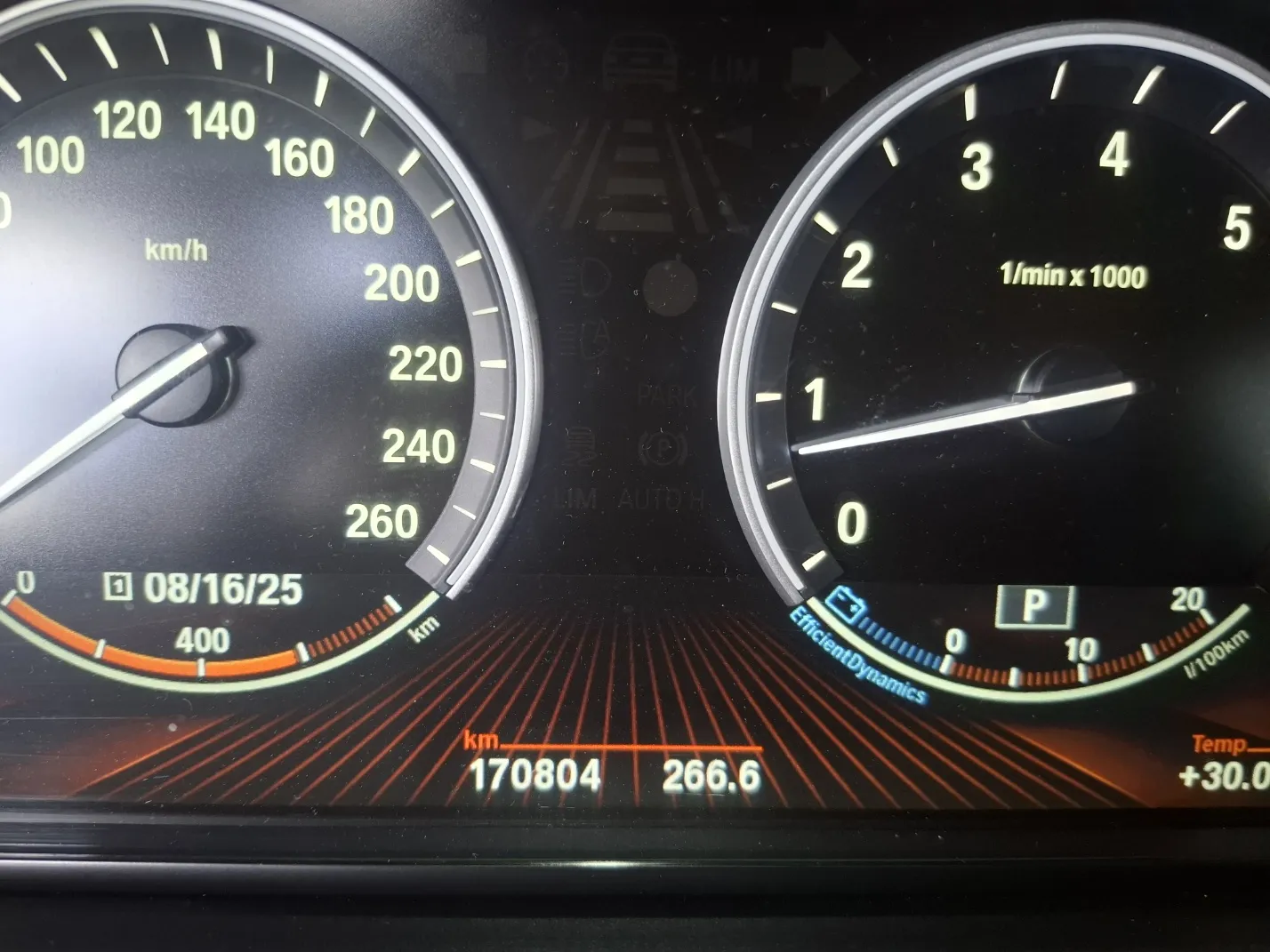 BMW 528i 후측면