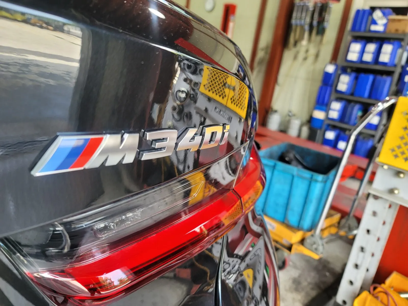 BMW M340i 측면