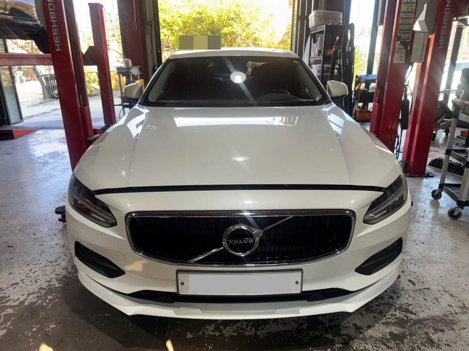 볼보 S90 전면