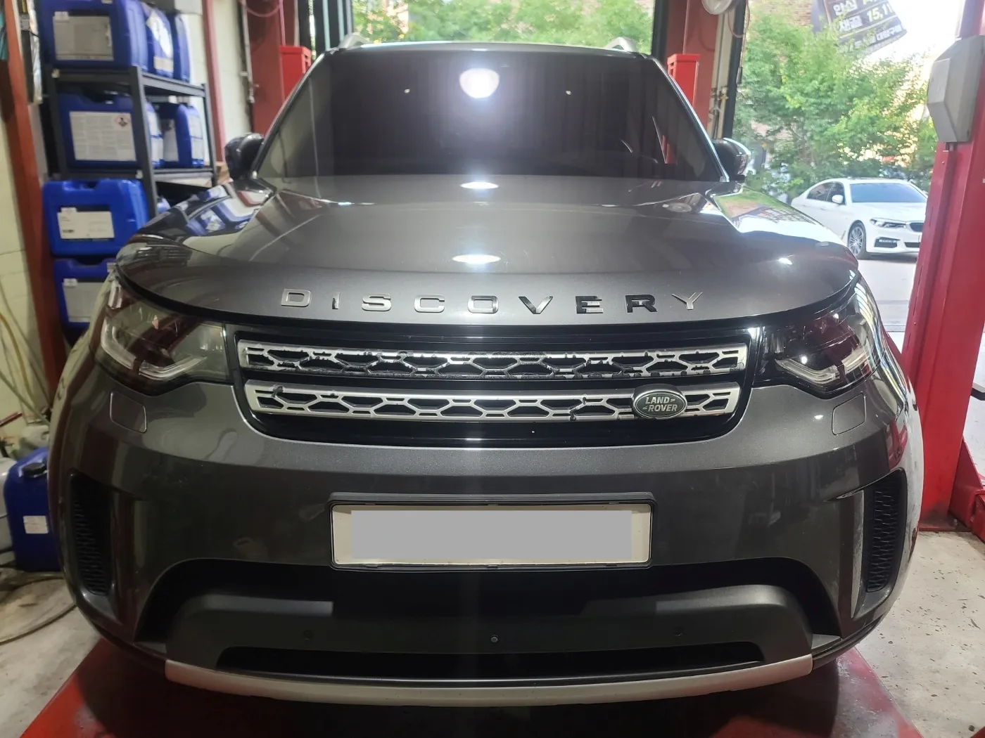 랜드로버 디스커버리 전면