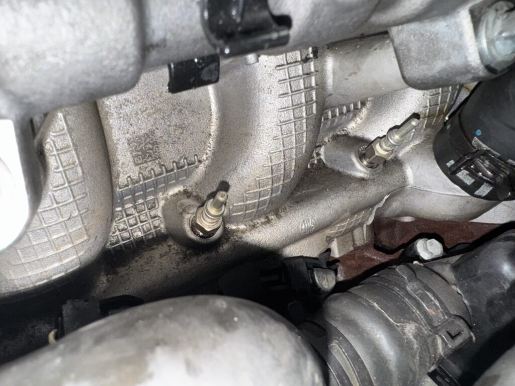 레인지로버 스포츠 4.4D 엔진경고등·출력저하 정밀 점검 및 파워트레인 분해 과정 30 RANGE ROVER SPORT 22