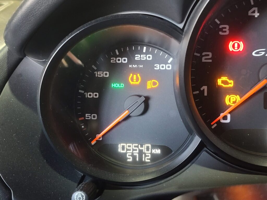 PORSCHE BOXSTER GTS 11