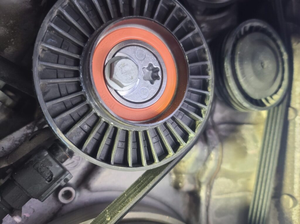 포르쉐 파나메라 4 냉각수 소모 및 워터펌프 개선형 정비 사례 30 porsche panamera4 18