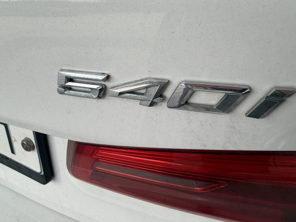 bmw 540i xdrive 3