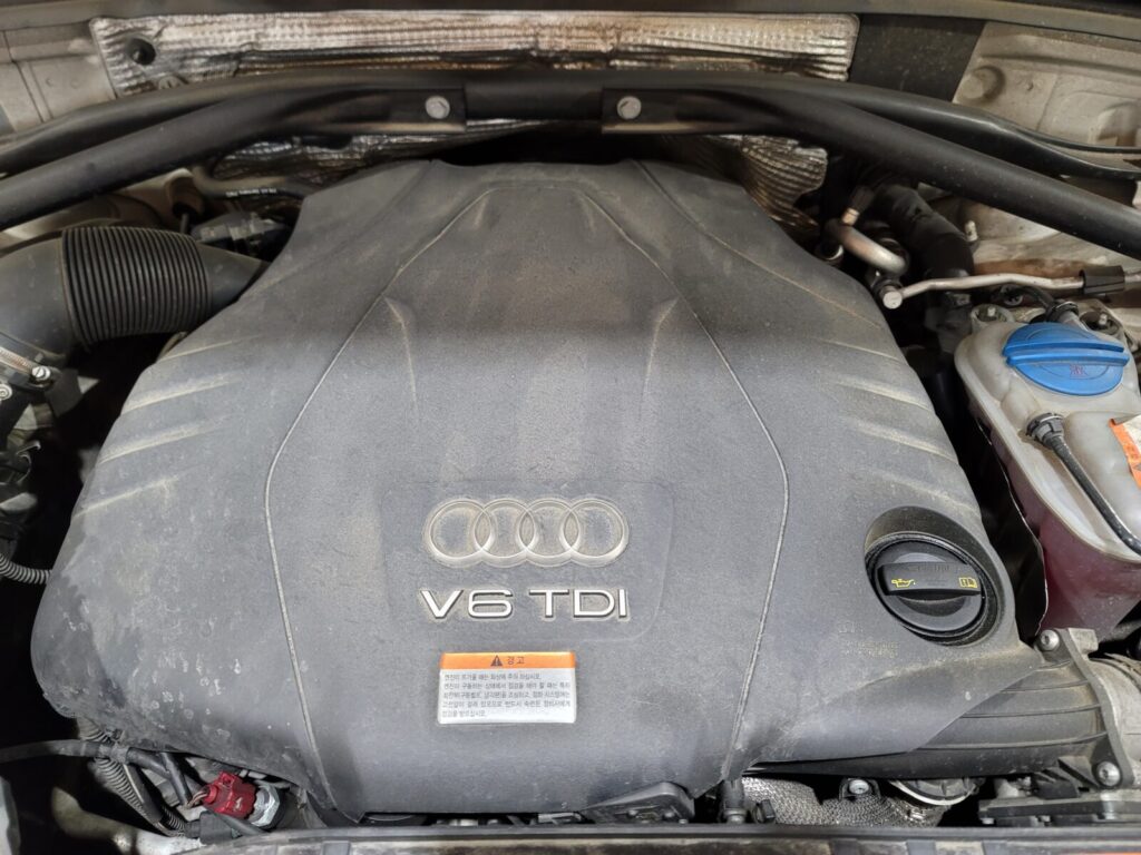 아우디 Q5 45 TDI 소모품 메인터넌스 BG EPR 엔진 플러싱 공정 11 audi q5 45tdi 7